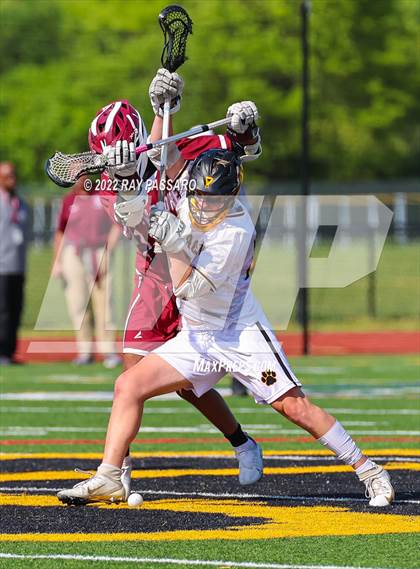 Thumbnail 1 in Bay Shore @  Commack (Section XI Div I Class A Playoffs Round One) photogallery.
