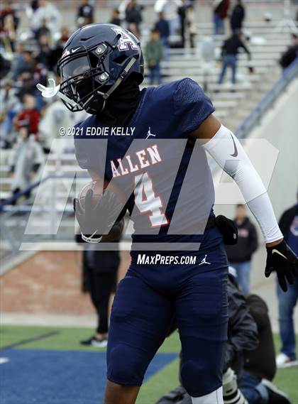 Thumbnail 3 in Trinity @ Allen (UIL 6A Division 1 Regional Semifinal) photogallery.
