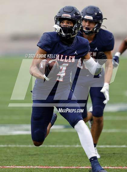 Thumbnail 2 in Trinity @ Allen (UIL 6A Division 1 Regional Semifinal) photogallery.