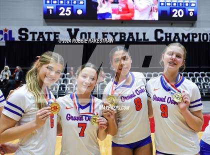 Thumbnail 1 in Grand Oaks vs. Fulshear (UIL 6A Volleyball Division 1 Final Medal Ceremony) photogallery.