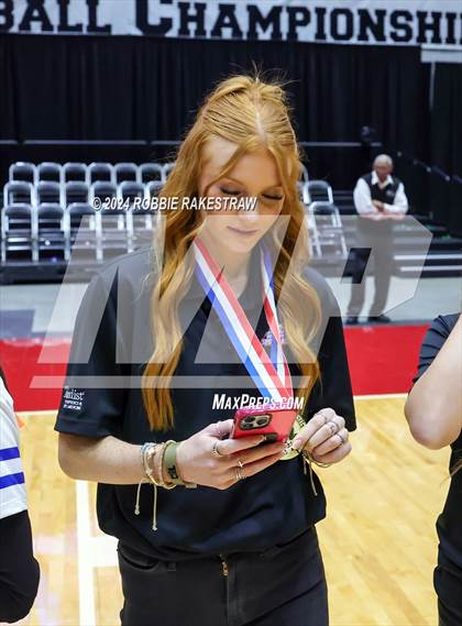 Thumbnail 3 in Grand Oaks vs. Fulshear (UIL 6A Volleyball Division 1 Final Medal Ceremony) photogallery.