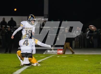 Thumbnail 2 in Haslett vs. Williamston (MHSAA D-4 Dist-1: FINAL) photogallery.