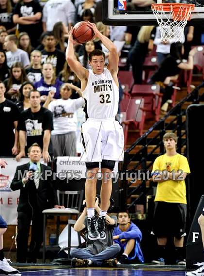 Thumbnail 2 in Archbishop Mitty vs. La Costa Canyon (CIF State D2 Final) photogallery.