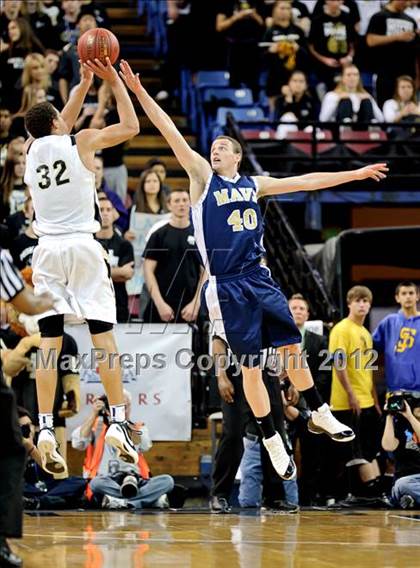 Thumbnail 2 in Archbishop Mitty vs. La Costa Canyon (CIF State D2 Final) photogallery.
