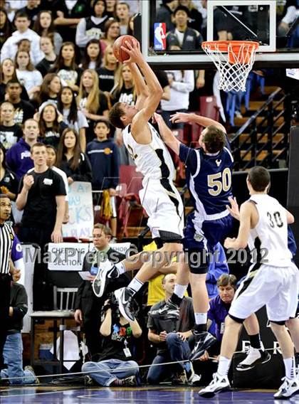 Thumbnail 2 in Archbishop Mitty vs. La Costa Canyon (CIF State D2 Final) photogallery.