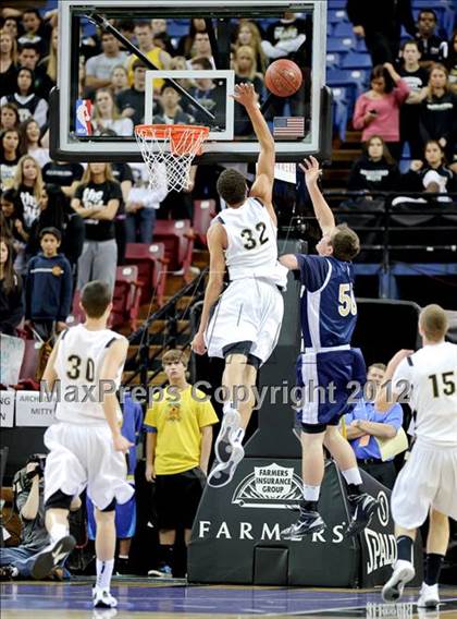 Thumbnail 2 in Archbishop Mitty vs. La Costa Canyon (CIF State D2 Final) photogallery.