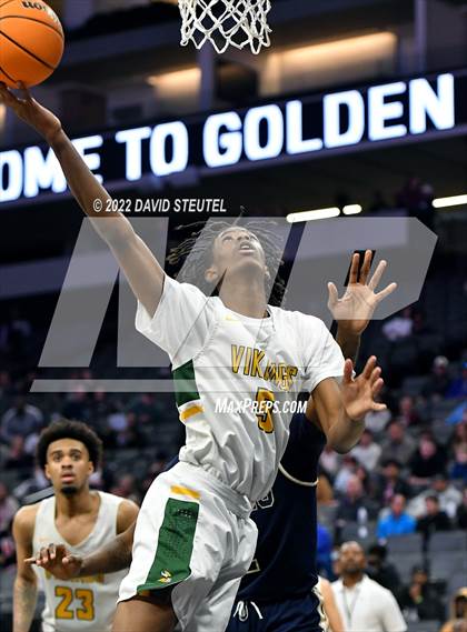 Thumbnail 1 in Central Catholic vs. Vanden (CIF SJS D3 Final) photogallery.
