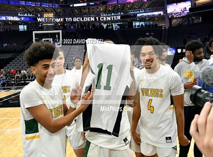 Thumbnail 1 in Central Catholic vs. Vanden (CIF SJS D3 Final) photogallery.