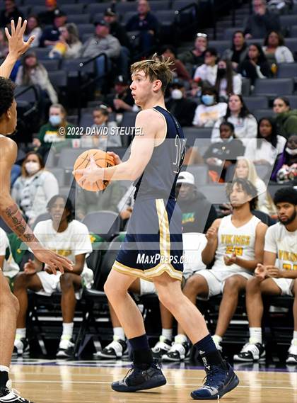 Thumbnail 3 in Central Catholic vs. Vanden (CIF SJS D3 Final) photogallery.