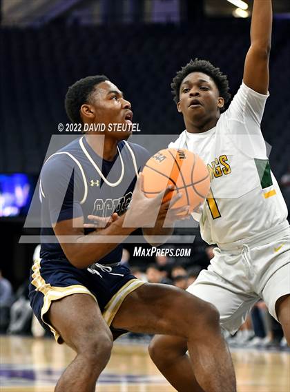 Thumbnail 2 in Central Catholic vs. Vanden (CIF SJS D3 Final) photogallery.