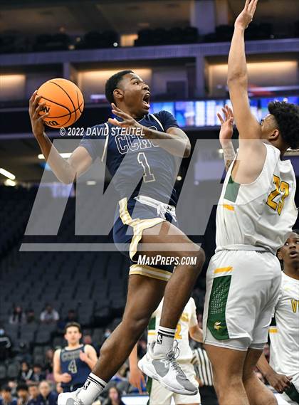 Thumbnail 2 in Central Catholic vs. Vanden (CIF SJS D3 Final) photogallery.