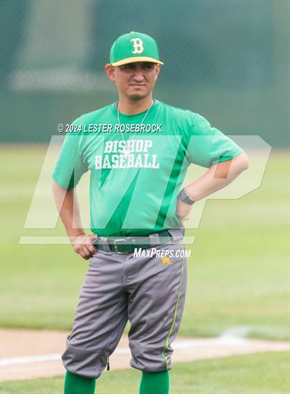 Thumbnail 3 in Pleasanton @ Bishop (UIL 4A Area Playoffs) photogallery.