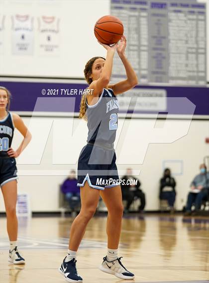 Thumbnail 2 in Roncalli vs. Perry Meridian (IHSAA 4A Sectional Championship) photogallery.