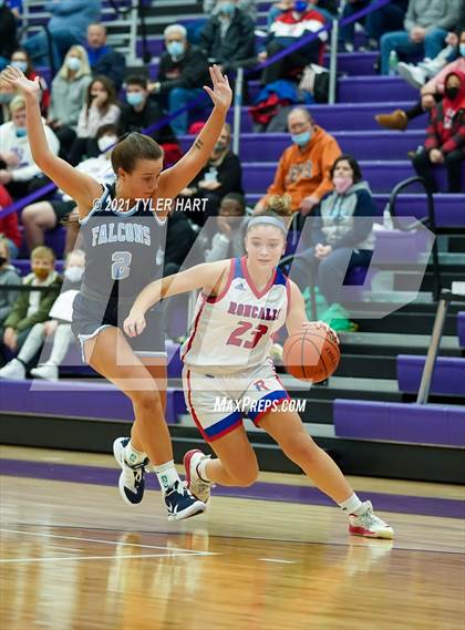 Thumbnail 3 in Roncalli vs. Perry Meridian (IHSAA 4A Sectional Championship) photogallery.