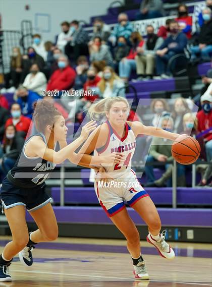 Thumbnail 1 in Roncalli vs. Perry Meridian (IHSAA 4A Sectional Championship) photogallery.