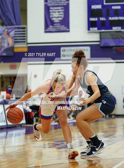 Thumbnail 2 in Roncalli vs. Perry Meridian (IHSAA 4A Sectional Championship) photogallery.