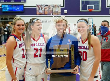 Thumbnail 3 in Roncalli vs. Perry Meridian (IHSAA 4A Sectional Championship) photogallery.