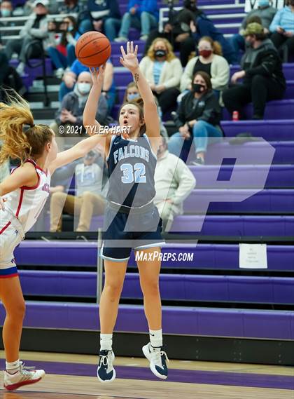 Thumbnail 3 in Roncalli vs. Perry Meridian (IHSAA 4A Sectional Championship) photogallery.