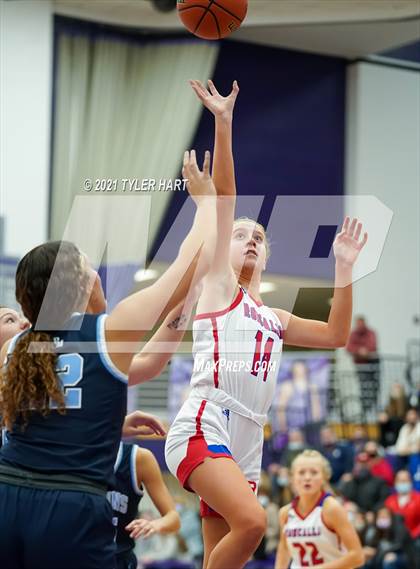 Thumbnail 1 in Roncalli vs. Perry Meridian (IHSAA 4A Sectional Championship) photogallery.