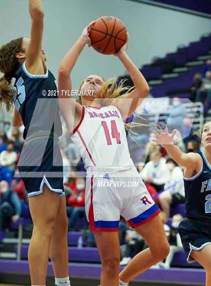 Thumbnail 2 in Roncalli vs. Perry Meridian (IHSAA 4A Sectional Championship) photogallery.