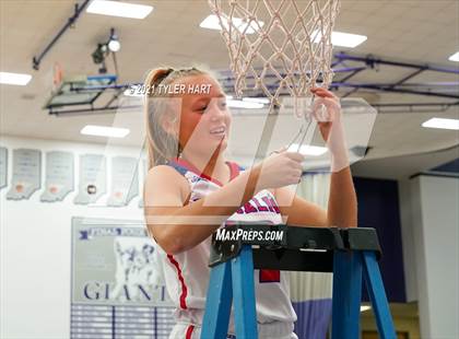 Thumbnail 2 in Roncalli vs. Perry Meridian (IHSAA 4A Sectional Championship) photogallery.
