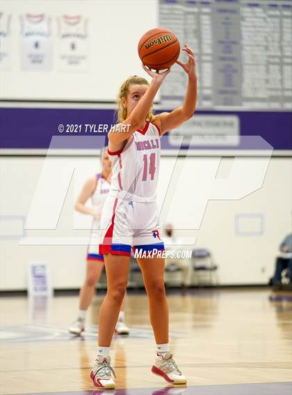 Thumbnail 3 in Roncalli vs. Perry Meridian (IHSAA 4A Sectional Championship) photogallery.