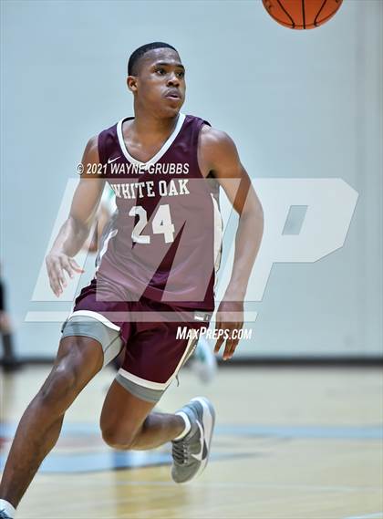 Thumbnail 1 in White Oak @ Tatum (UIL 3A Regional Semifinal) photogallery.