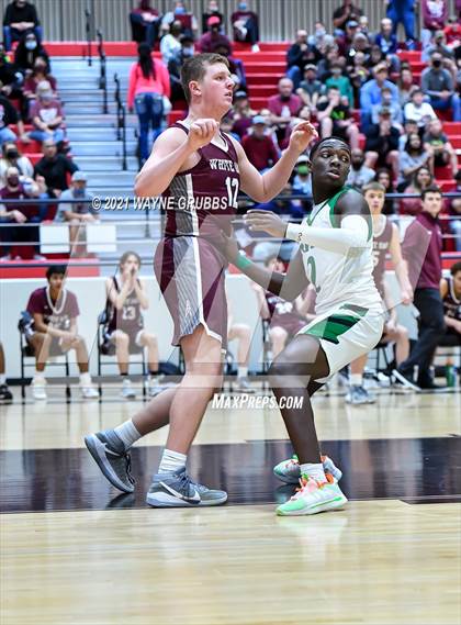 Thumbnail 3 in White Oak @ Tatum (UIL 3A Regional Semifinal) photogallery.