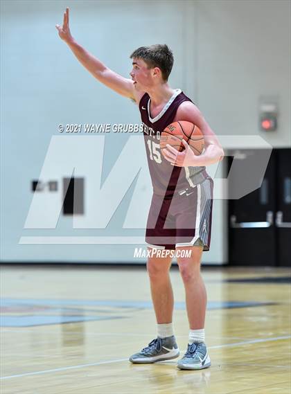 Thumbnail 2 in White Oak @ Tatum (UIL 3A Regional Semifinal) photogallery.