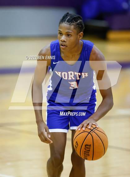 Thumbnail 3 in North Clayton @ Hampton (Scrimmage) photogallery.