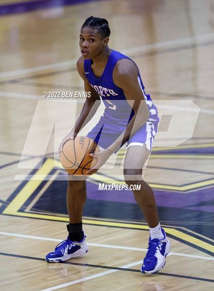 Thumbnail 1 in North Clayton @ Hampton (Scrimmage) photogallery.