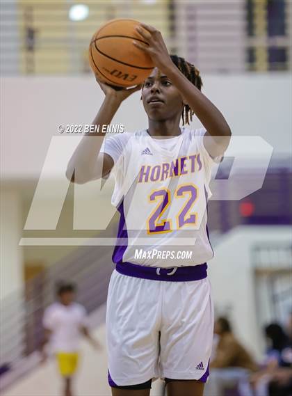 Thumbnail 2 in North Clayton @ Hampton (Scrimmage) photogallery.