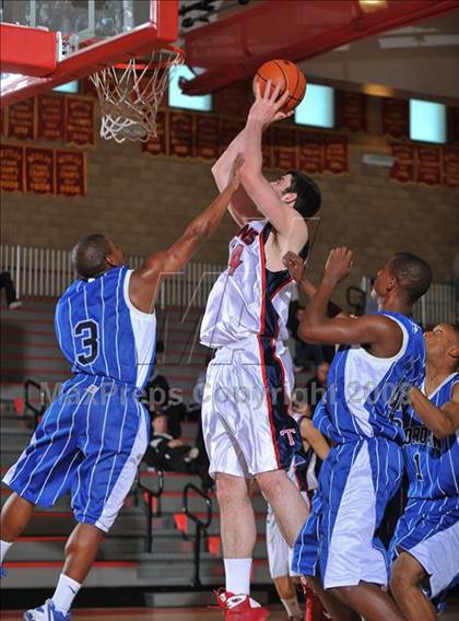 Thumbnail 1 in Tesoro vs. Jordan (MaxPreps Holiday Classic) photogallery.