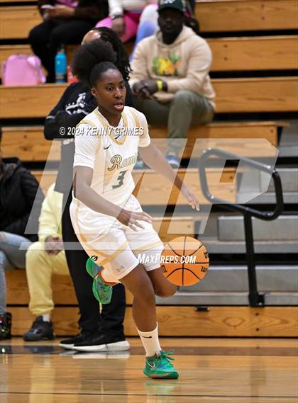 Thumbnail 3 in Grayson vs. IMG Academy (MLK Day Classic) photogallery.