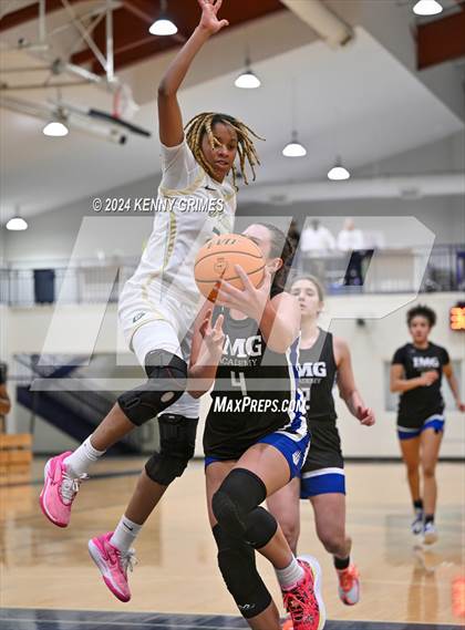 Thumbnail 3 in Grayson vs. IMG Academy (MLK Day Classic) photogallery.