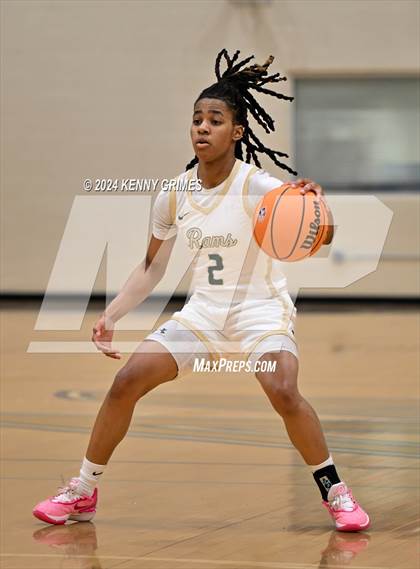 Thumbnail 2 in Grayson vs. IMG Academy (MLK Day Classic) photogallery.
