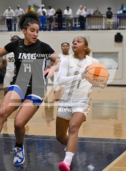 Thumbnail 3 in Grayson vs. IMG Academy (MLK Day Classic) photogallery.
