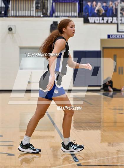 Thumbnail 2 in Grayson vs. IMG Academy (MLK Day Classic) photogallery.