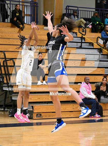 Thumbnail 2 in Grayson vs. IMG Academy (MLK Day Classic) photogallery.