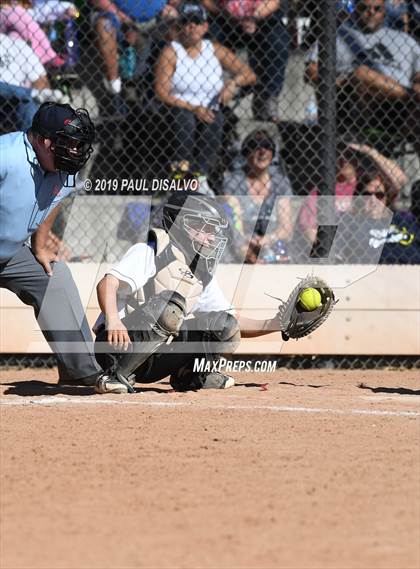 Thumbnail 2 in Columbine vs. Fossil Ridge (CHSAA 5A State Final) photogallery.