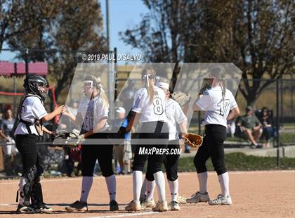Thumbnail 2 in Columbine vs. Fossil Ridge (CHSAA 5A State Final) photogallery.