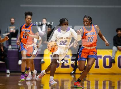 Thumbnail 1 in Southaven @ DeSoto Central photogallery.