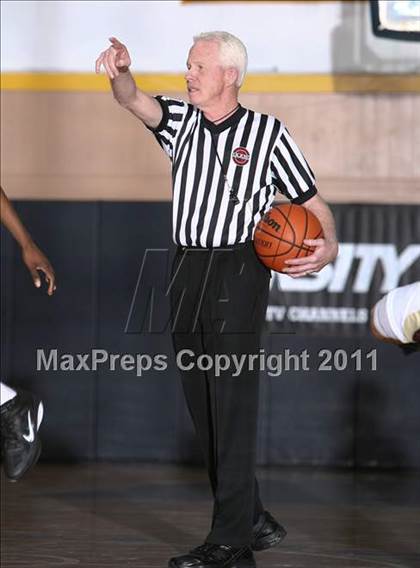 Thumbnail 2 in Cardinal Hayes vs. Monsignor Farrell (CHSAA Class A Quarterfinal) photogallery.