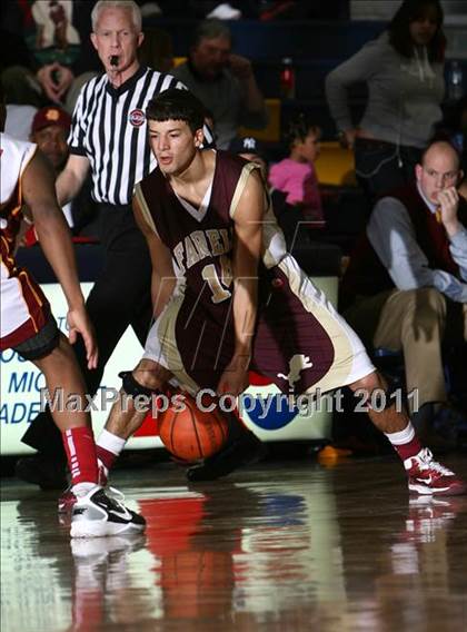 Thumbnail 2 in Cardinal Hayes vs. Monsignor Farrell (CHSAA Class A Quarterfinal) photogallery.