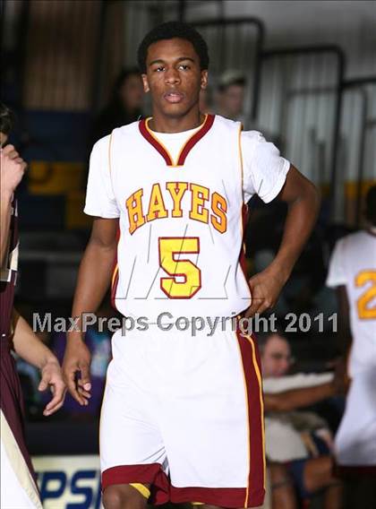 Thumbnail 2 in Cardinal Hayes vs. Monsignor Farrell (CHSAA Class A Quarterfinal) photogallery.