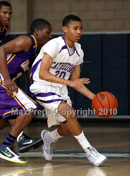 Thumbnail 2 in Cathedral vs. Lynwood (Johnnie Cochran Classic) photogallery.