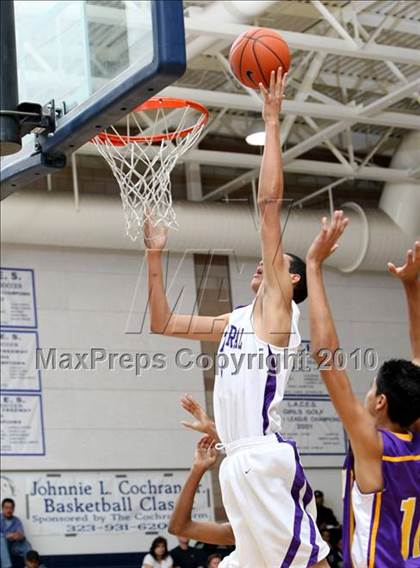 Thumbnail 2 in Cathedral vs. Lynwood (Johnnie Cochran Classic) photogallery.