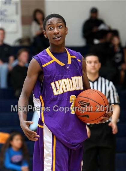 Thumbnail 1 in Cathedral vs. Lynwood (Johnnie Cochran Classic) photogallery.