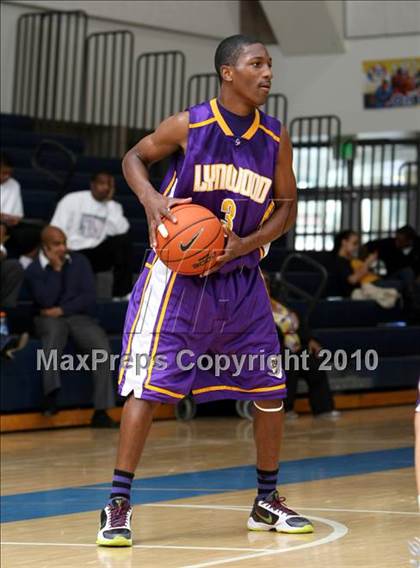 Thumbnail 2 in Cathedral vs. Lynwood (Johnnie Cochran Classic) photogallery.