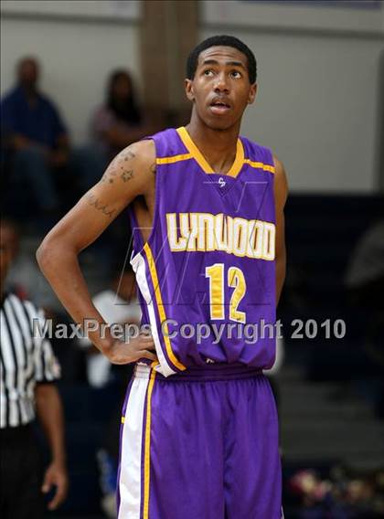Thumbnail 1 in Cathedral vs. Lynwood (Johnnie Cochran Classic) photogallery.
